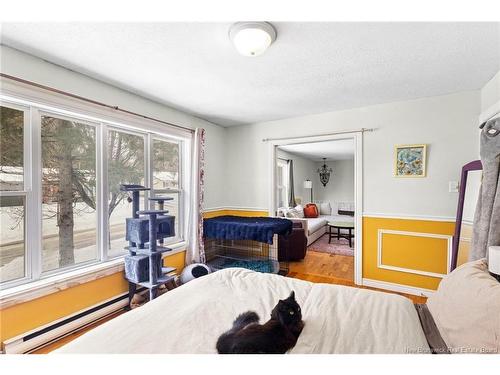 100 Charing Cres, Fredericton, NB 