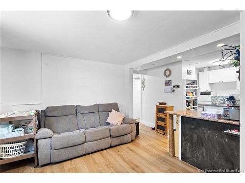 100 Charing Cres, Fredericton, NB 