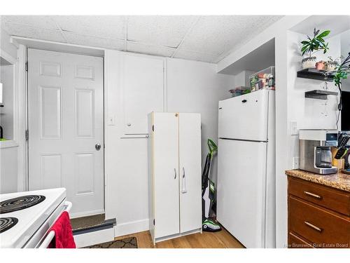 100 Charing Cres, Fredericton, NB 