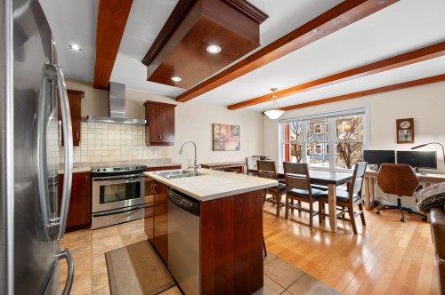 Cuisine - 112 Ch. Louis-Dufour, Saint-Sauveur, QC - Indoor Photo Showing Kitchen With Double Sink With Upgraded Kitchen