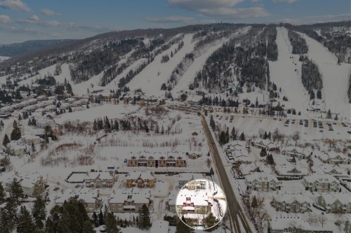 Photo aérienne - 112 Ch. Louis-Dufour, Saint-Sauveur, QC - Outdoor With View