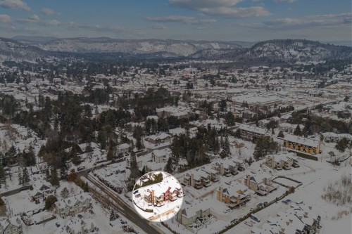 Photo aérienne - 112 Ch. Louis-Dufour, Saint-Sauveur, QC - Outdoor With View
