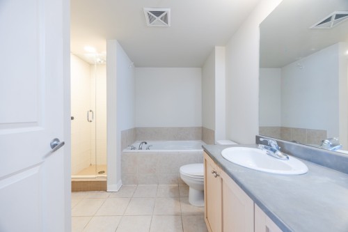 Salle de bains - 1210-1200 Rue St-Jacques, Montréal (Ville-Marie), QC - Indoor Photo Showing Bathroom