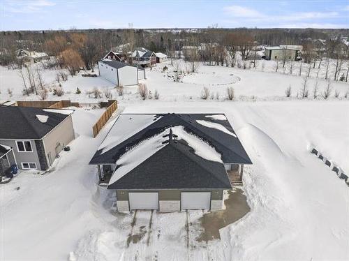 77 Amberfield Dr, Mitchell, MB 