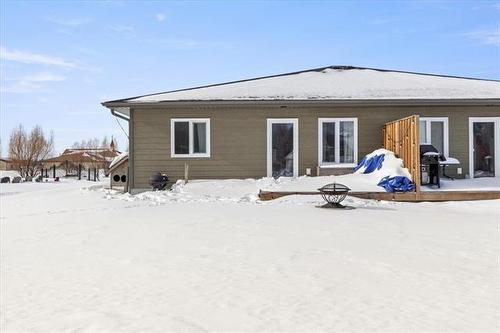 79 Amberfield Dr, Mitchell, MB 