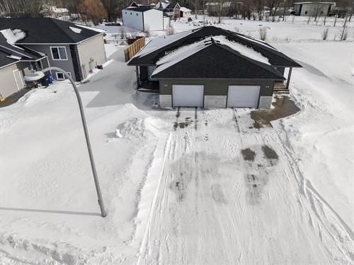 79 Amberfield Dr, Mitchell, MB 