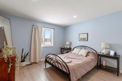 79 Amberfield Dr, Mitchell, MB 