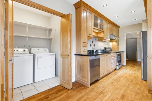 Salle de lavage - 1556 Ch. De Dunkirk, Mont-Royal, QC - Indoor