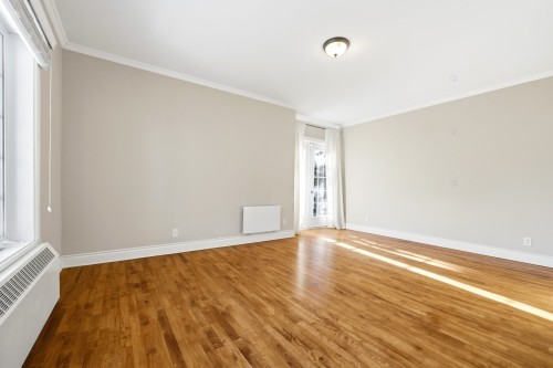 Chambre à coucher principale - 1556 Ch. De Dunkirk, Mont-Royal, QC - Indoor Photo Showing Other Room