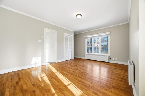 Chambre à coucher principale - 1556 Ch. De Dunkirk, Mont-Royal, QC - Indoor Photo Showing Other Room