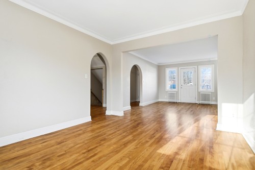 Salle à manger - 1556 Ch. De Dunkirk, Mont-Royal, QC - Indoor Photo Showing Other Room