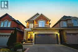8 MATTEO Trail  Hamilton, ON L9B 0E8