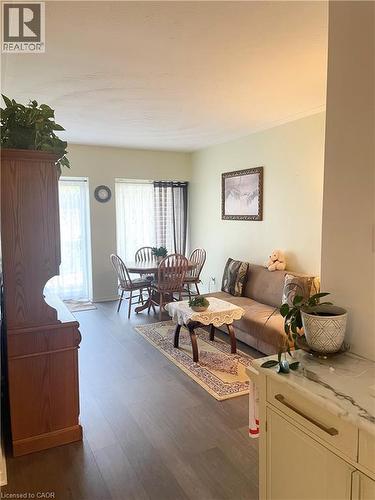 10 WOODMAN Drive S Unit# 101  Hamilton, ON L8K 4E1