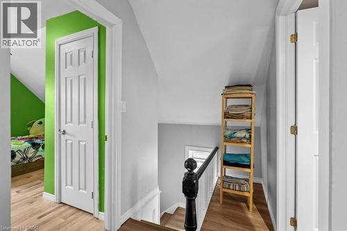 99 Robins Avenue, Hamilton, ON - Indoor Photo Showing Other Room