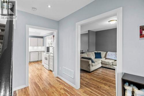 99 Robins Avenue, Hamilton, ON - Indoor