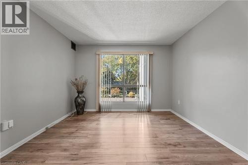 1201 North Shore Boulevard E Unit# 302, Burlington, ON - Indoor Photo Showing Other Room