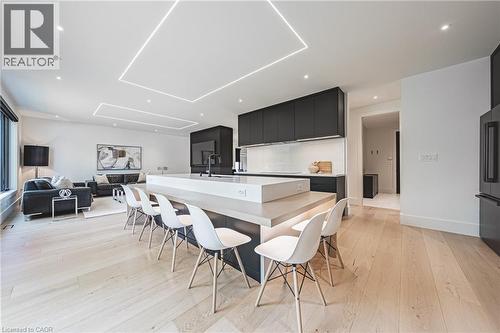 135 Eleanor Avenue, Hamilton, ON - Indoor Photo Showing Dining Room