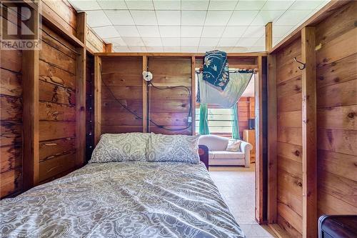 845 Lakeshore Road, Haldimand County, ON - Indoor Photo Showing Bedroom