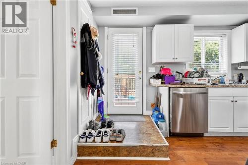 233 Garrison Road, Fort Erie, ON - Indoor Photo Showing Kitchen