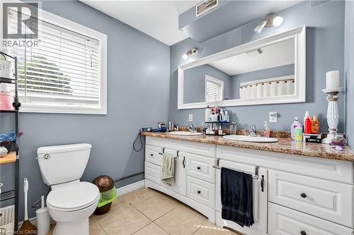 233 Garrison Road, Fort Erie, ON - Indoor Photo Showing Bathroom