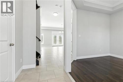 43 Riesling Court, Hamilton, ON - Indoor Photo Showing Other Room