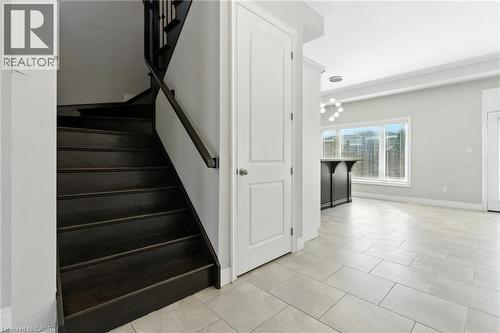 43 Riesling Court, Hamilton, ON - Indoor Photo Showing Other Room