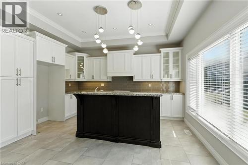 43 Riesling Court, Hamilton, ON - Indoor Photo Showing Kitchen