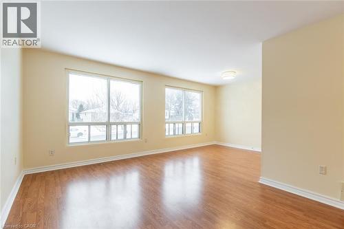 16 Garrow Drive, Hamilton, ON - Indoor Photo Showing Other Room