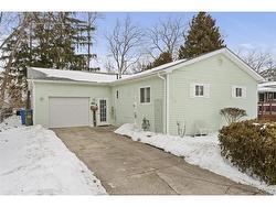 290 FOREST Place  Essex, ON N8M 2B7