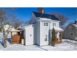 11 Elizabeth ST  Saint Stephen, NB E3L 2N7