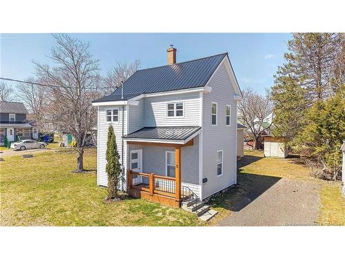 11 Elizabeth St, Saint Stephen, NB 