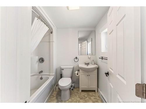 11 Elizabeth St, Saint Stephen, NB 