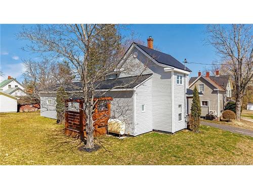 11 Elizabeth St, Saint Stephen, NB 