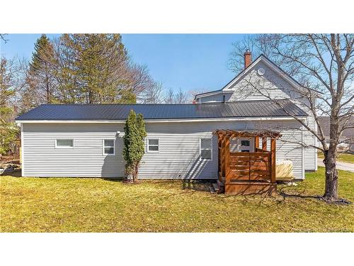 11 Elizabeth St, Saint Stephen, NB 