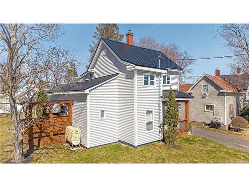 11 Elizabeth St, Saint Stephen, NB 