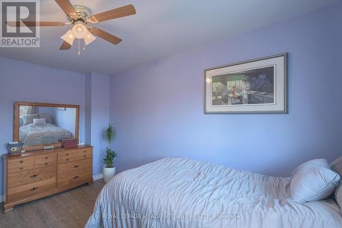 40 Joycelyn Drive, Mississauga, ON - Indoor Photo Showing Bedroom