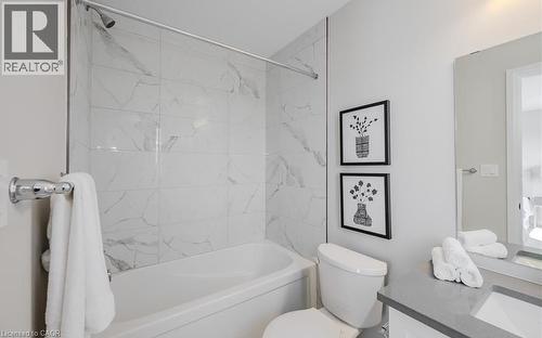 66 Ayr Meadows Crescent, Ayr, ON - Indoor Photo Showing Bathroom