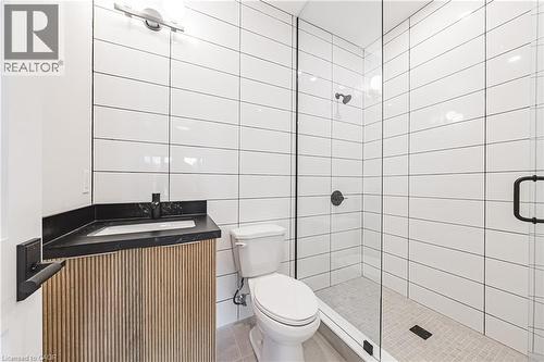 362 Harmony Hall Drive, Ancaster, ON - Indoor Photo Showing Bathroom