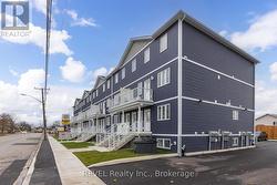 12 - 35 SOUTHWORTH STREET N  Welland (Lincoln/Crowland), ON L3B 1X8