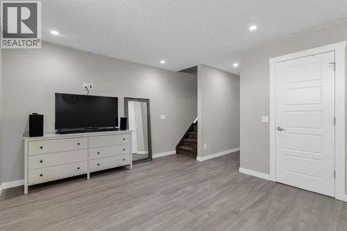 142 Red Embers Gate Ne, Calgary, AB - Indoor