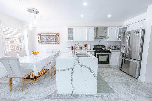 44 Iceberg Trail, Brampton, ON - Indoor