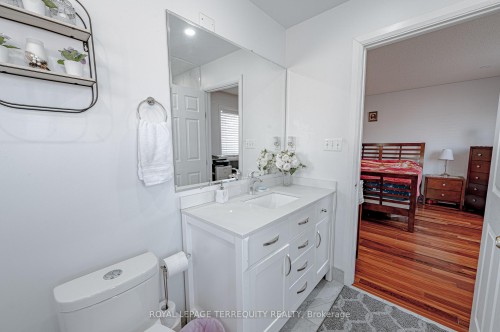 44 Iceberg Trail, Brampton, ON - Indoor Photo Showing Bathroom