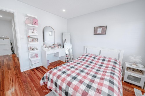 44 Iceberg Trail, Brampton, ON - Indoor Photo Showing Bedroom