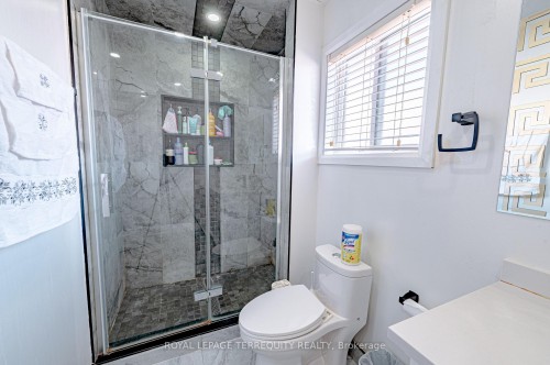 44 Iceberg Trail, Brampton, ON - Indoor Photo Showing Bathroom