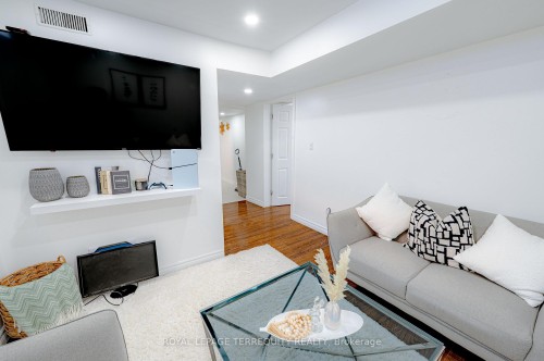 44 Iceberg Trail, Brampton, ON - Indoor Photo Showing Other Room