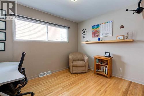 55 Heston Street Nw, Calgary, AB - Indoor Photo Showing Office