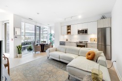 TH105-30 Ordnance Street  Toronto, ON M6K 0C8