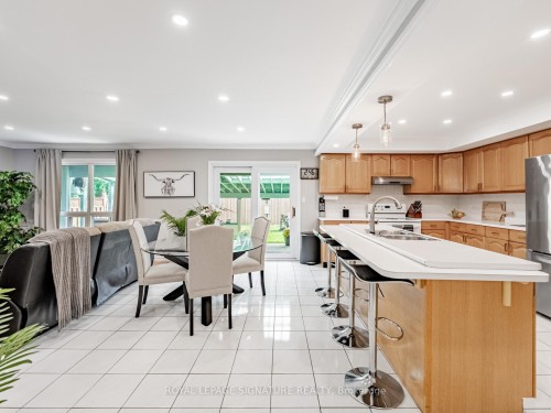 5245 Champlain Trail, Mississauga, ON - Indoor