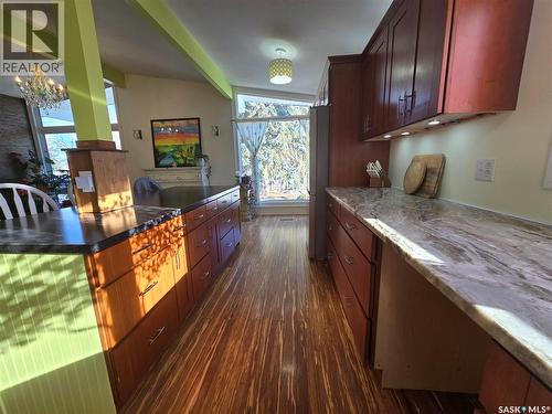 531 Scott Street, Weyburn, SK - Indoor Photo Showing Kitchen