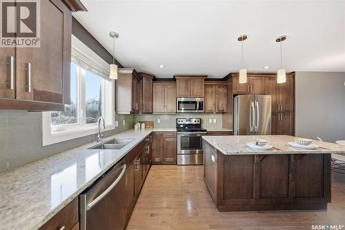 2129 Coy Avenue, Saskatoon, SK - Indoor Photo Showing Kitchen With Double Sink With Upgraded Kitchen